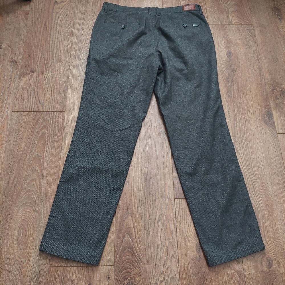 Men's Gray Pants M.E.N.S Wool Blend Size 32 Madison  Soft Dress Trousers